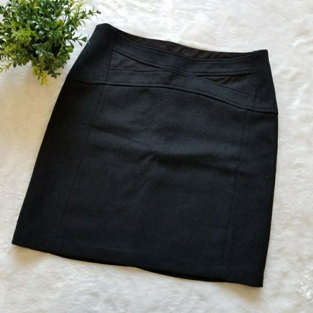 SOLD**Dalia Wool Blend Skirt! - Picture 4 of 4