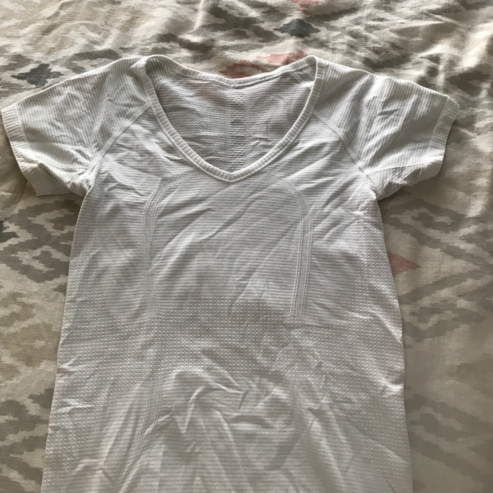 Lululemon vneck T-shirt