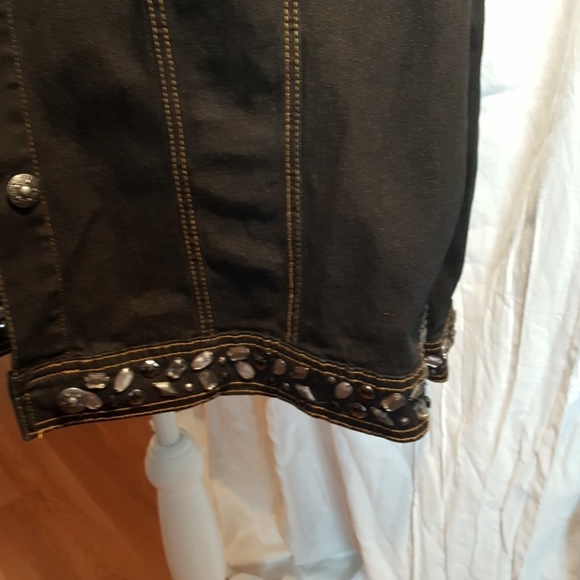 Jean jacket - Picture 2 of 4