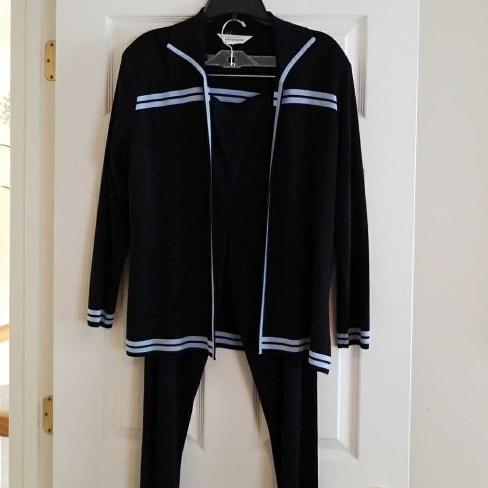 Misook exclusive 2pc black knit pant suit, size XL