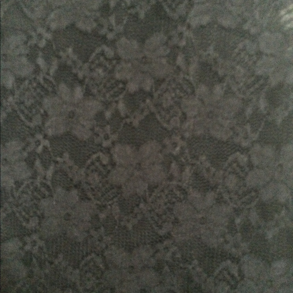 Top - Picture 2 of 3