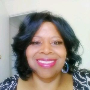 Meet your Posher, Felicia