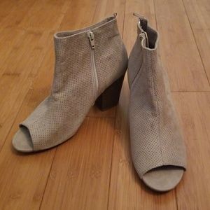 Old Navy peep toe booties