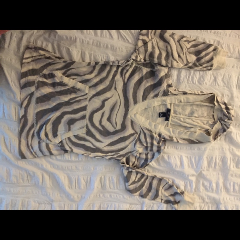 Hoodie like new!  Grey off white Size Small