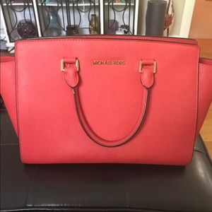 Michael Kors Selma handbag