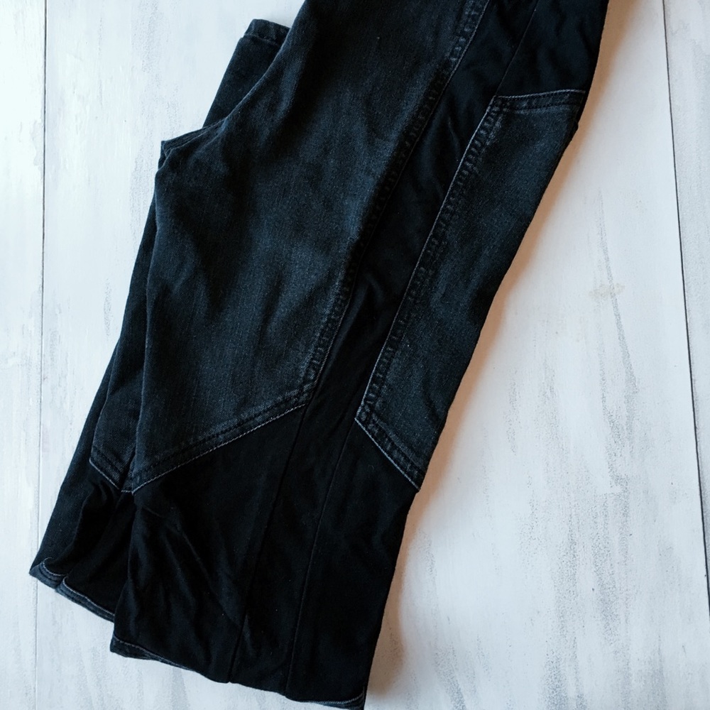 Simply Vera Wang Denim Moto Leggings