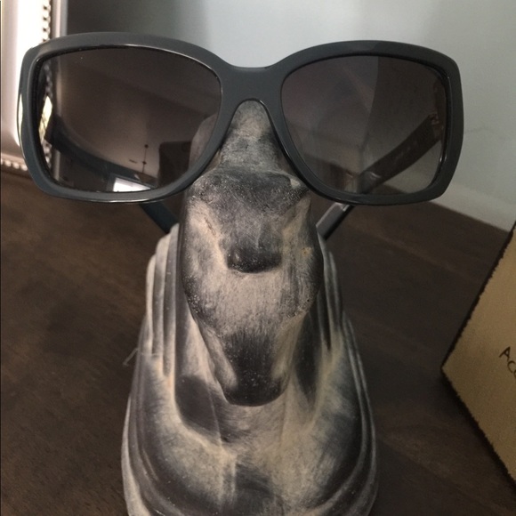 Authentic Chloe - Picture 7 of 9