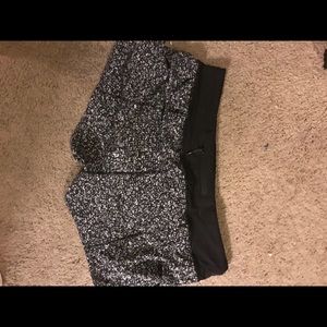 lululemon size10 speedshort