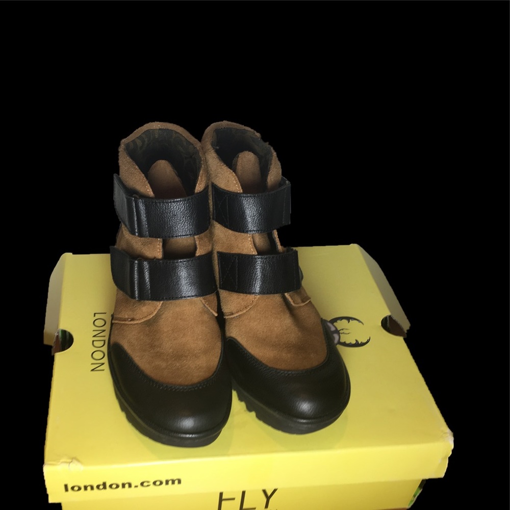 Fly London "YUGO" wedge booties