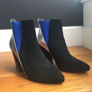 United Nude futuristic boots - unworn! United Nude futuristic boots - unworn!
