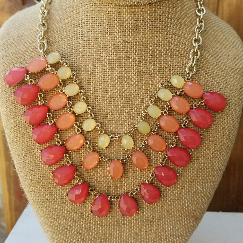 Multi color sunburst necklace. Great condition.