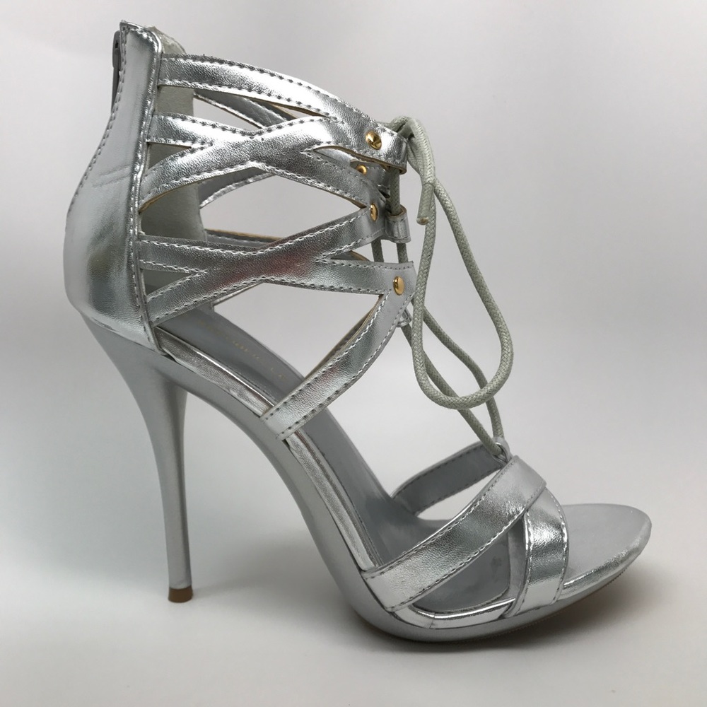 ✨ FREE gift 🎁!  NEW Silver Strappy Sexy High Heels with Zipper