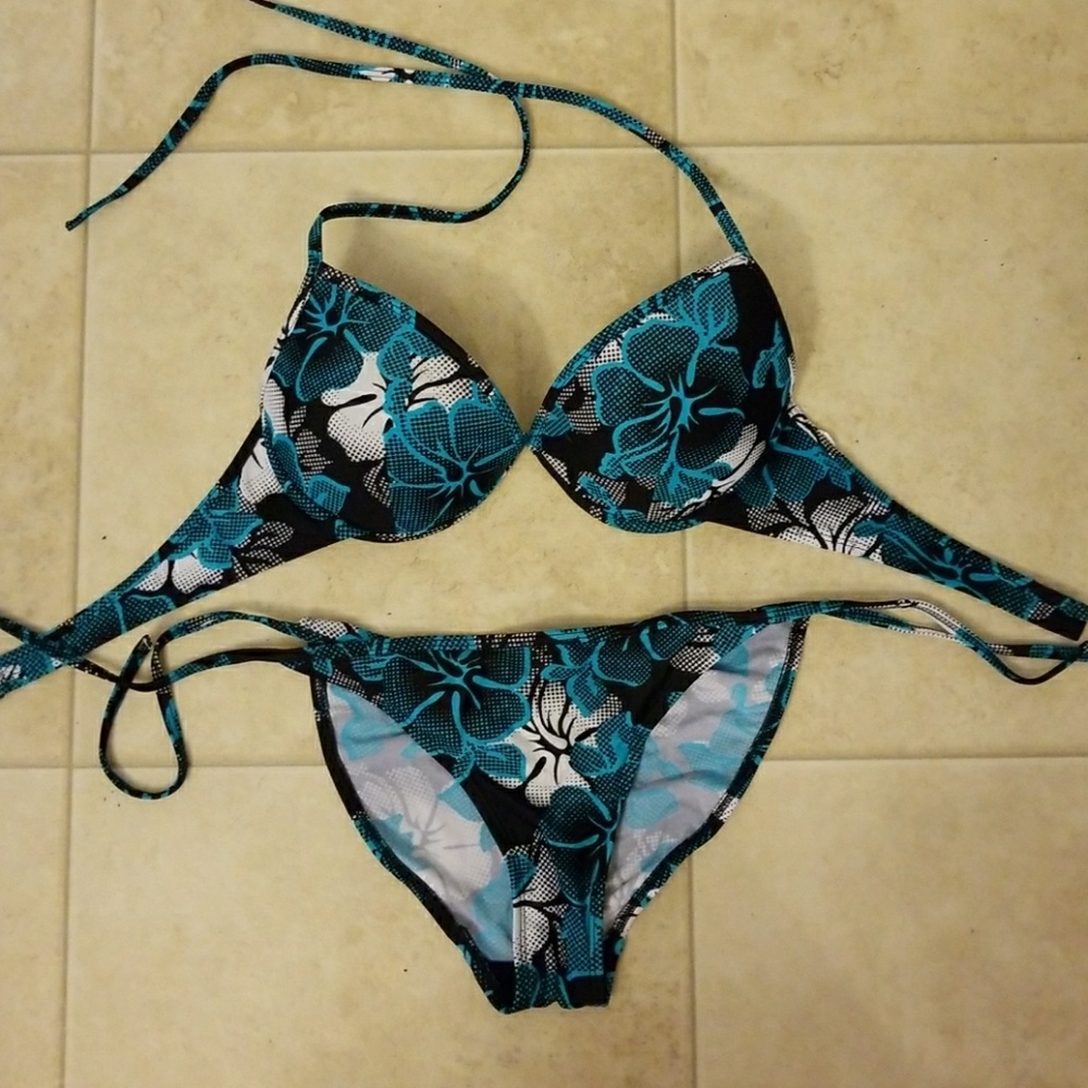 Bathing suit