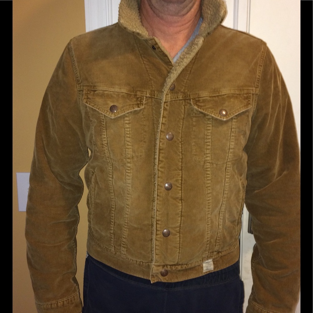 Abercrombie and Fitch Men's Corduroy Jacket.