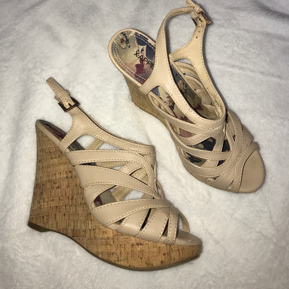Tan Wedges