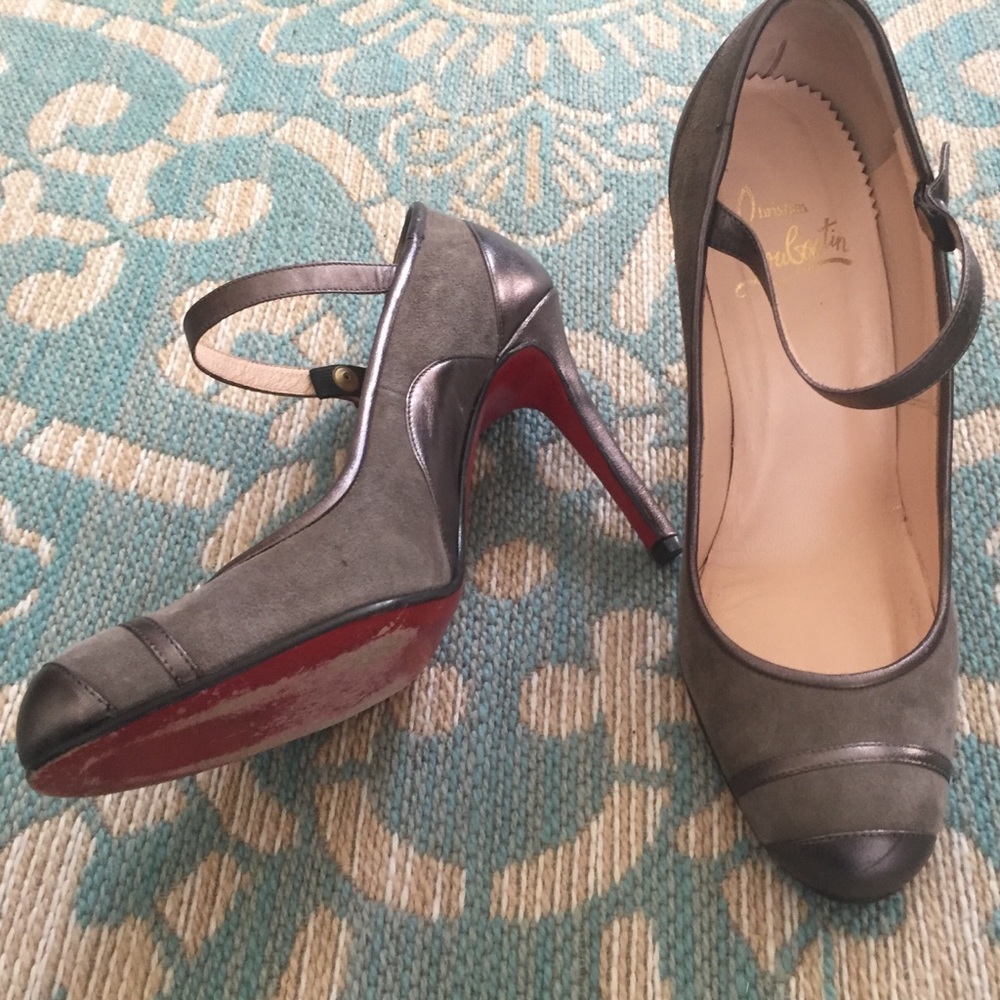 *PRICE LOWERED* Christian Louboutin Grey Heels