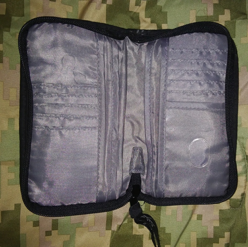 Zipper Wallet - Picture 3 of 3