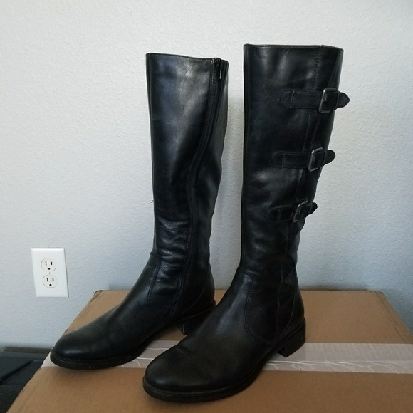 Boots - Picture 4 of 4