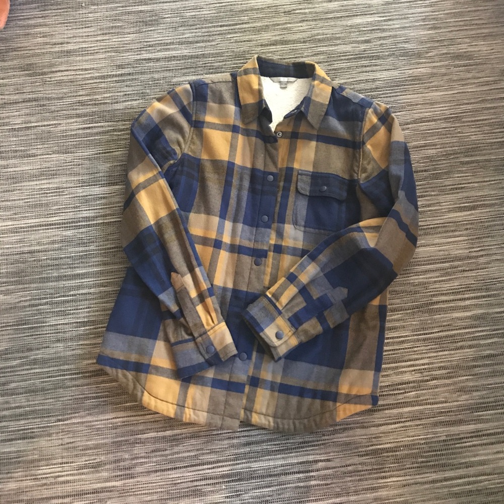 UNIQLO women’s plaid lined flannel