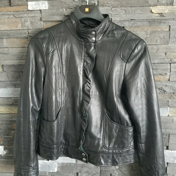 Coat - Picture 1 of 4