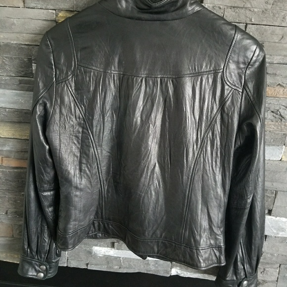 Coat - Picture 3 of 4