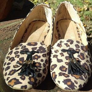 Leopard flats!