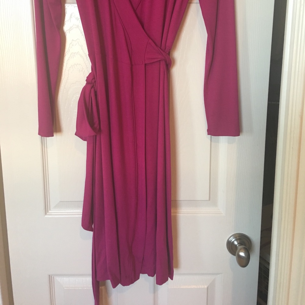 Dress - Picture 3 of 3