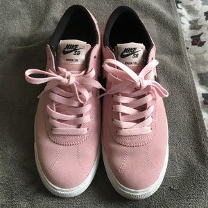 Pink Nike Bruin SB worn once Size 8.5 Women's