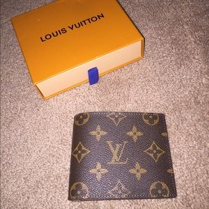 Louis Vuitton Men Wallet