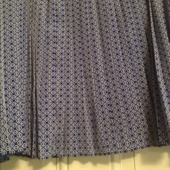NWT Banana Republic Pleated Skirt - Picture 2 of 4
