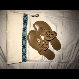 poshmark tory burch sandals