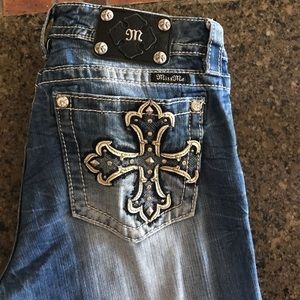 Miss Me Cuffed Capris