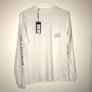 New Vineyard vines Americas cup shirt.