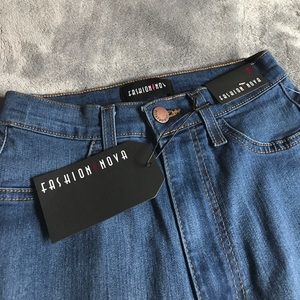 BRAND NEW Fashion Nova High Waisted Jeans