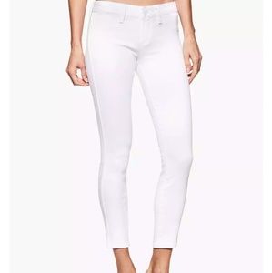 🎃⬇️Ultra white Paige jeans size 28