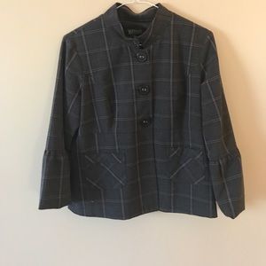 Buffalo bell sleeved blazer.