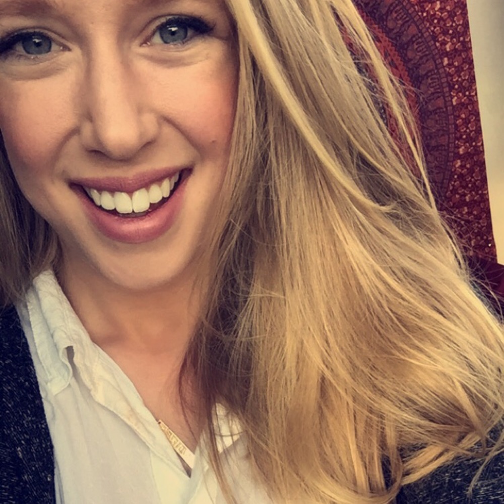 Meet your Posher, Danielle