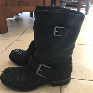 Steve Madden Ankle Boots Size 7 Womans