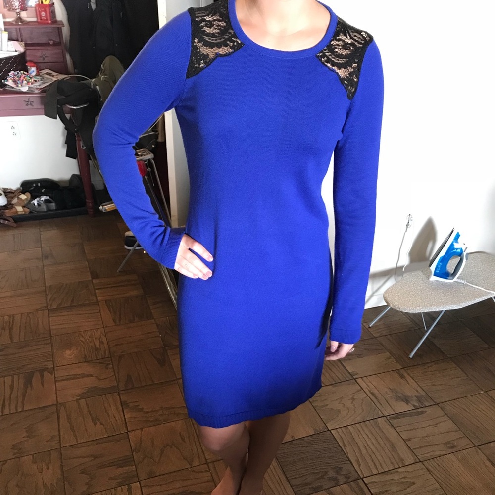 NWT beautiful blue dress with black lace accent