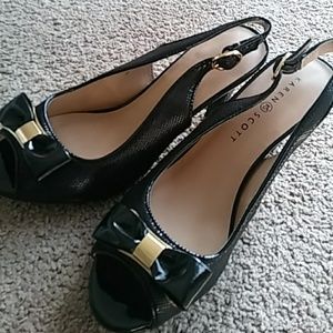 Karen Scott size 8 shoes
