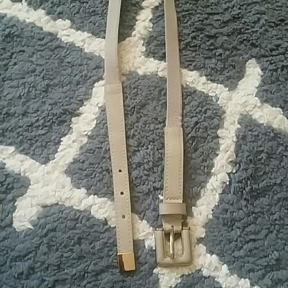 Taupe nude belt