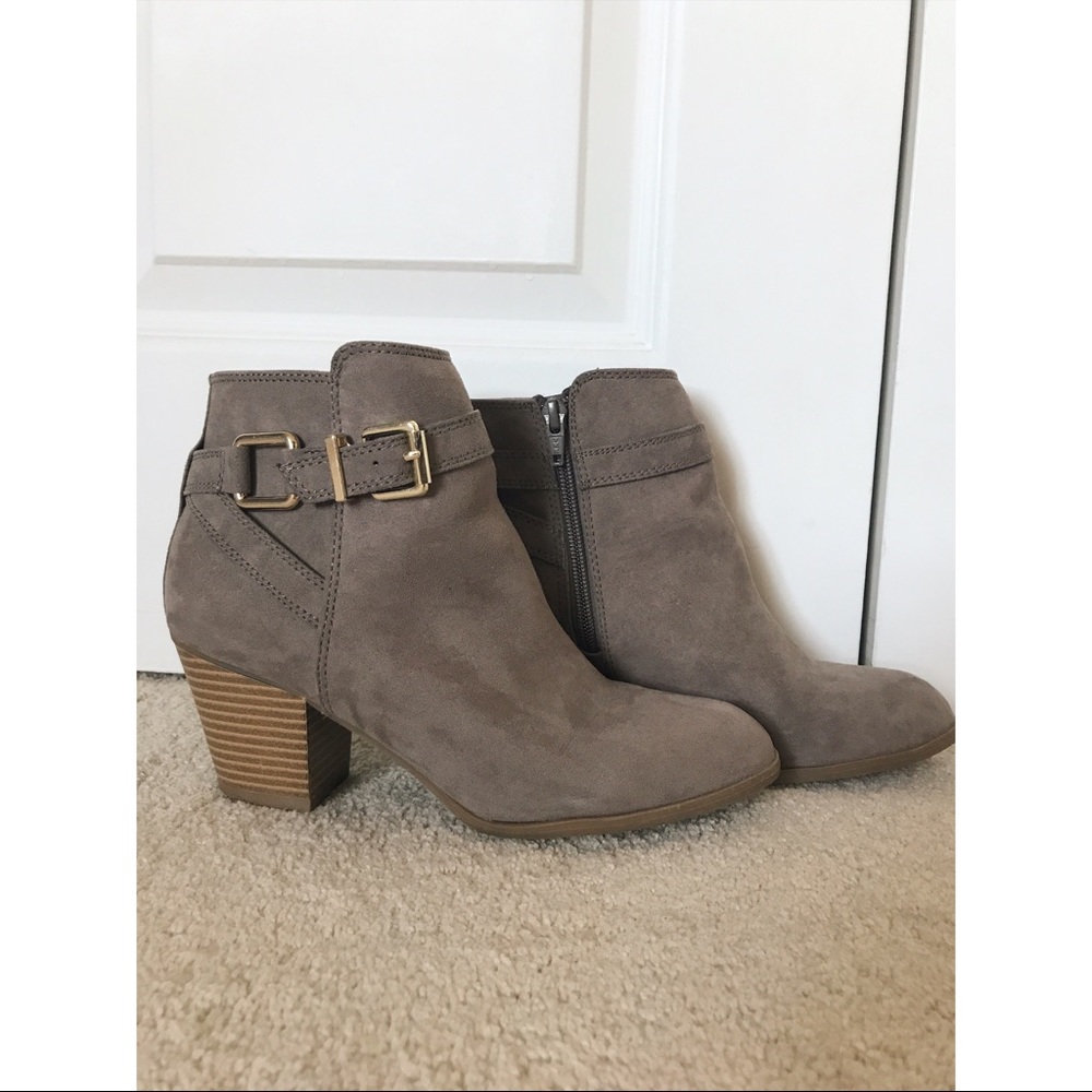 Suede booties, size 7