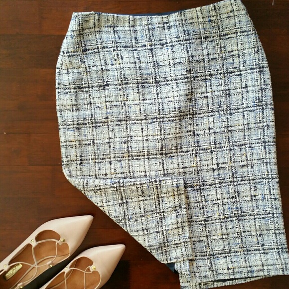 Ellen Tracy Dresses & Skirts - Ellen Tracy Pencil Tweed Skirt