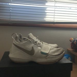 Pual George 1s