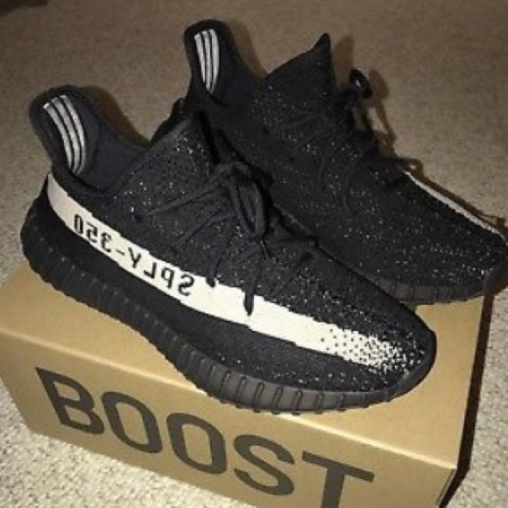 Yeezy boost 350 V2 “Oreo”