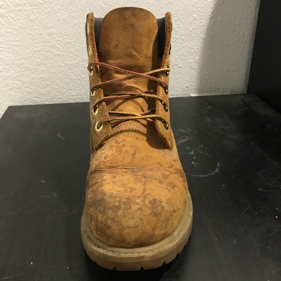 6-eye Classic Timbs - Picture 4 of 4