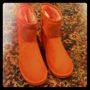 Salmon/coral faux fur ankle boots