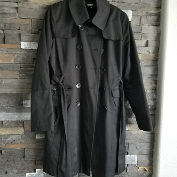 Coat - Picture 2 of 3