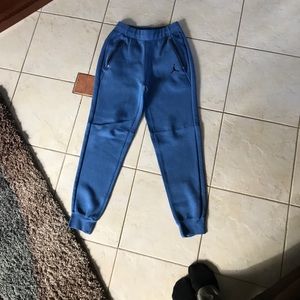 Mens Jordan sweatpants size small