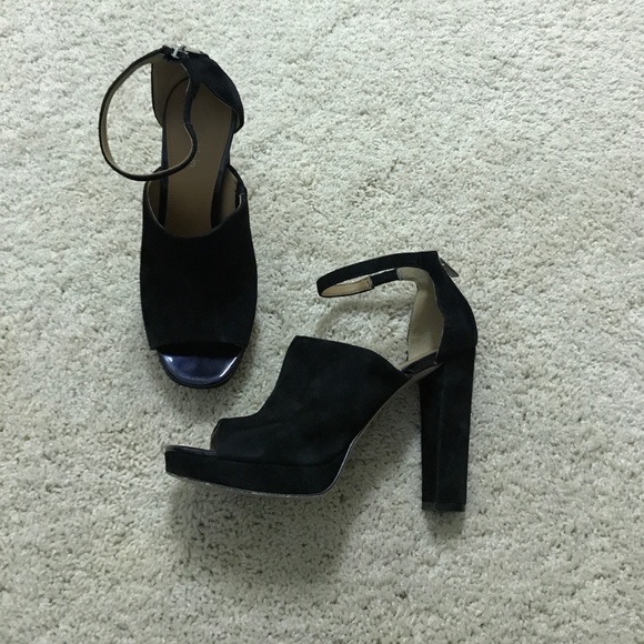Calvin Klein Bel Suede sandal with block heel - Picture 1 of 3